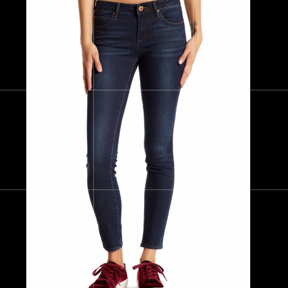 Articles of Society dark blue skinny Jean size 26